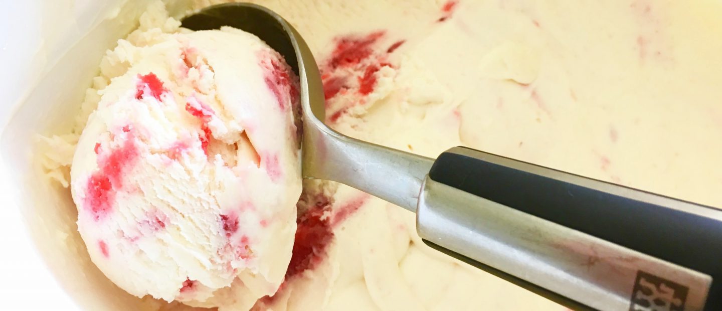Homemade easy ice cream for dessert