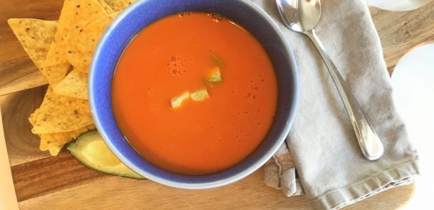 What to serve with soup: avocado